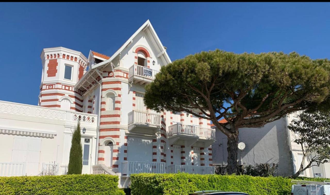 Chambre Sur La Falaise De Pontaillac Vaux-sur-Mer Exterior photo